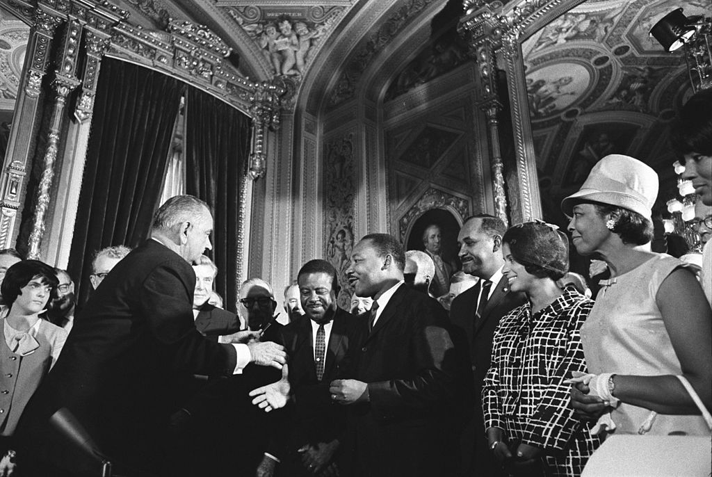 http://legis.wisconsin.gov/eupdates/sen04/080815/Lyndon_Johnson_and_Martin_Luther_King,_Jr._-_Voting_Rights_Act.jpg